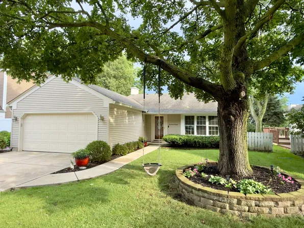 1716 Paddington Ave, Naperville, IL 60563