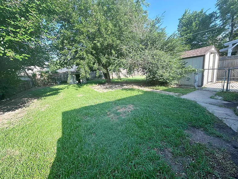 4605 N Hammond Ave — Photo 21