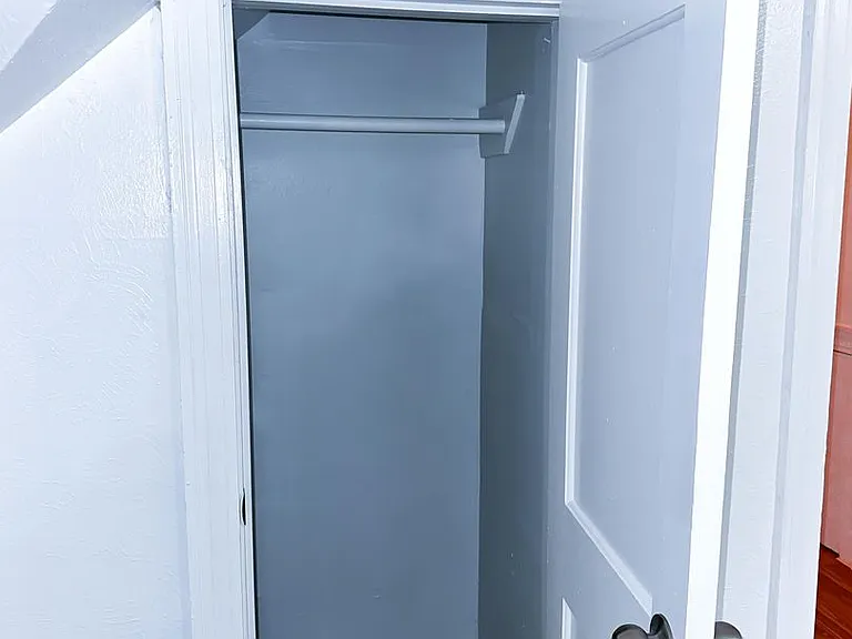 1142 Lyle St — Photo 17
