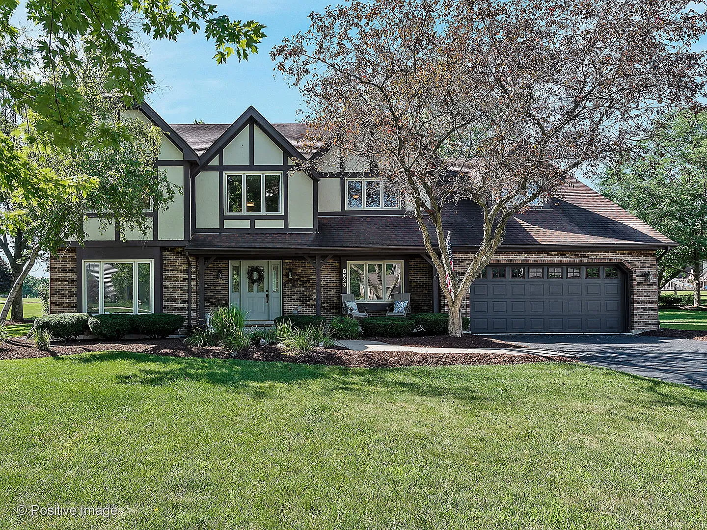 8623 Creekside Ln photo 1