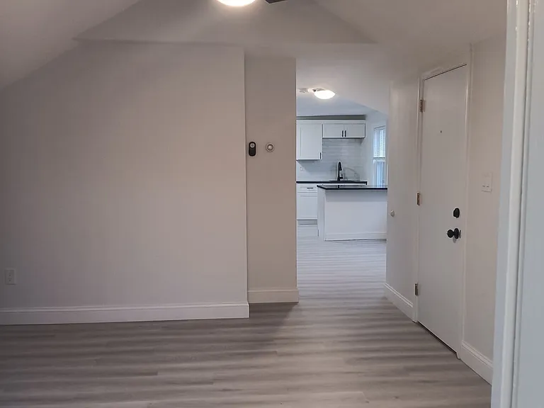 111 Union St #3 — Photo 4