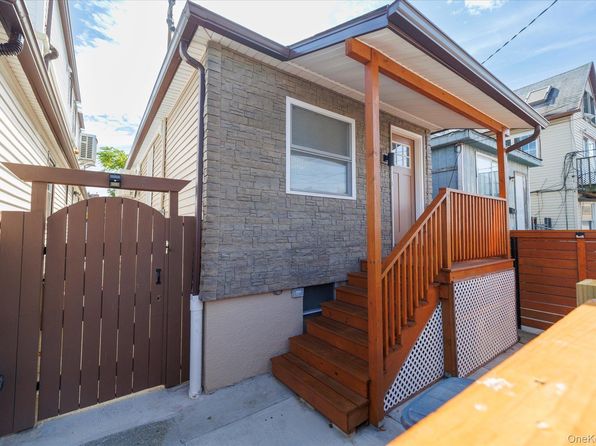 318-320 Beach 88th St