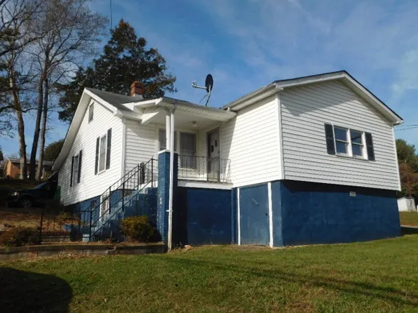 2399 Oak Level Rd, Bassett, VA 24055