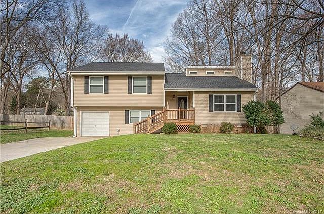 1st image of 8418 Park Vista Cres