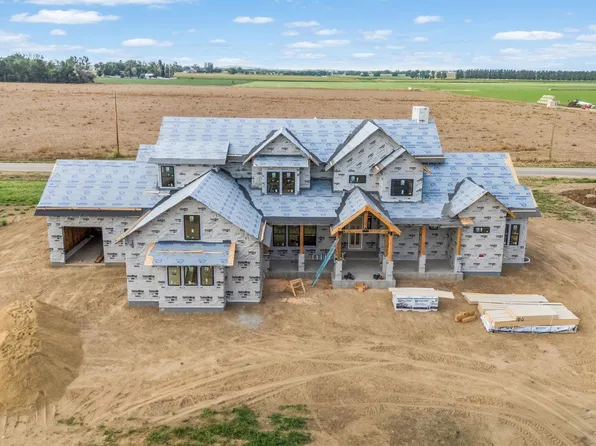 1850 Country Dr, Frederick, CO 80504