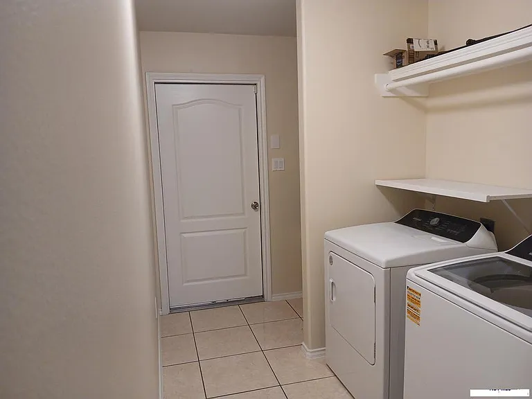 1514 Christian Cir — Photo 24