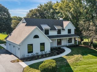 1431 Carlisle Dr, Inverness, IL 60010