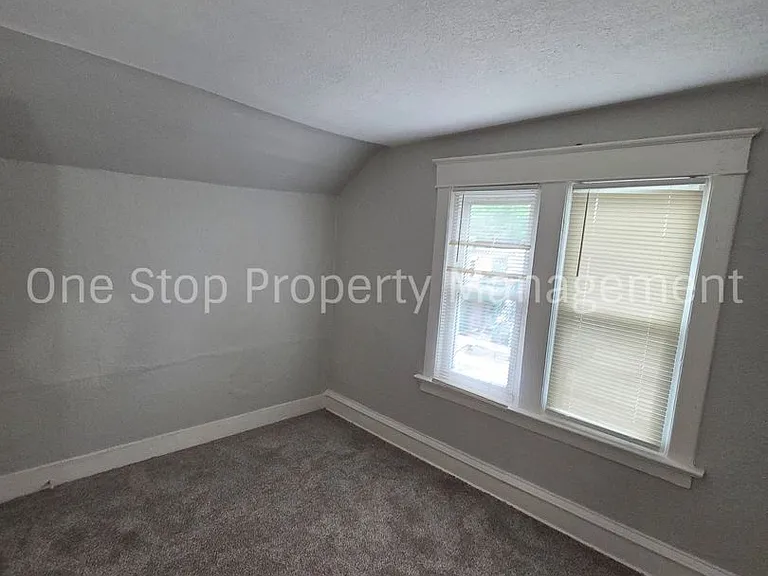 5901 Lexington Ave — Photo 16