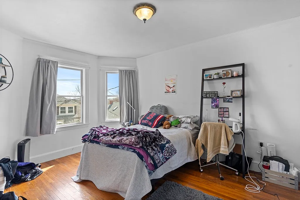 3 bed, 1800 sqft, $3,400 — Photo 3