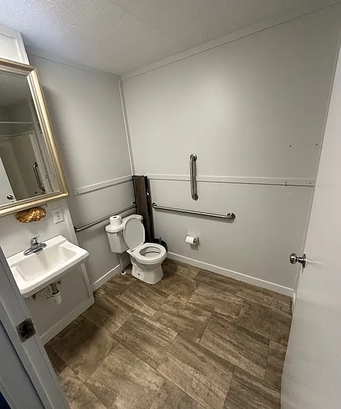 50 E Ensley St #A — Photo 4