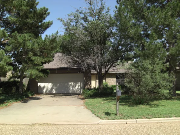 2914 Mesa Dr, Plainview, TX 79072