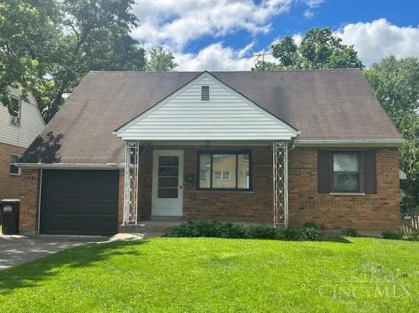 2721 Byrneside Dr, Cincinnati, OH 45239