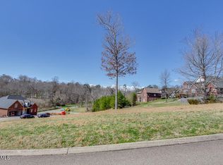 4 Crown Ridge Ln #4, Powell, TN 37849