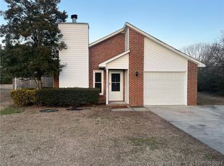 110 Northwoods Dr, Raeford, NC 28376