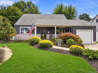 40 Greenwood Drive, North Babylon, NY 11703