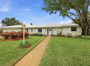 5405 7th Avenue Dr W, Bradenton, FL 34209