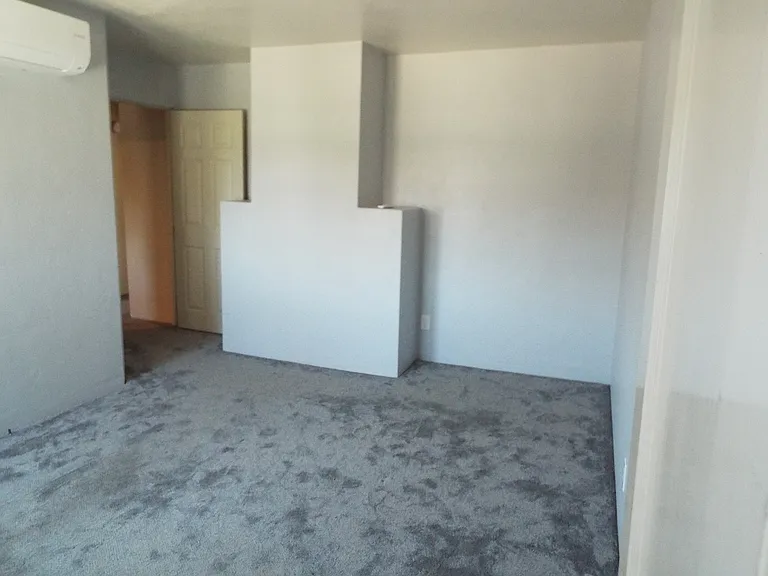 4476 Newport Ave — Photo 4