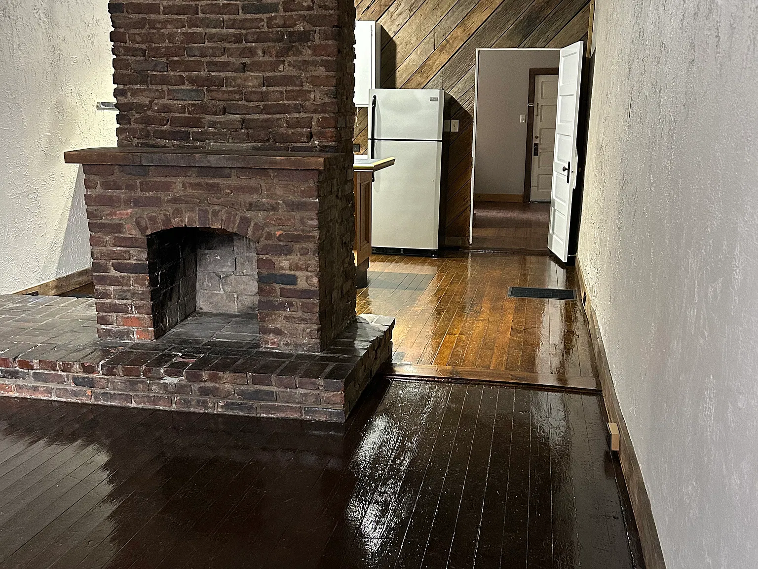 1 bed, 600 sqft, $975 — Photo 2