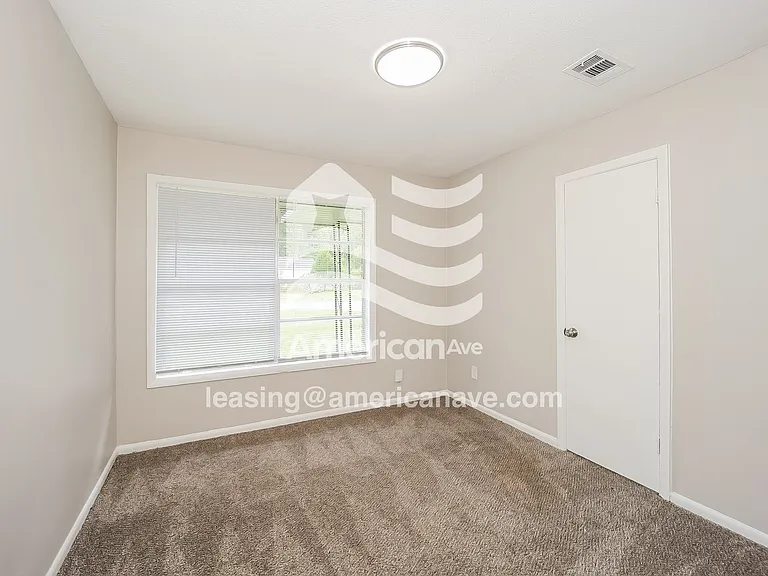 1216643_013_wm_-_bedroom_12925668.jpg