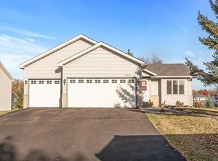 5361 Helena Rd N, Oakdale, MN 55128
