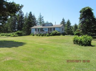 32 N Seal Watch Dr, Jonesport, ME 04649