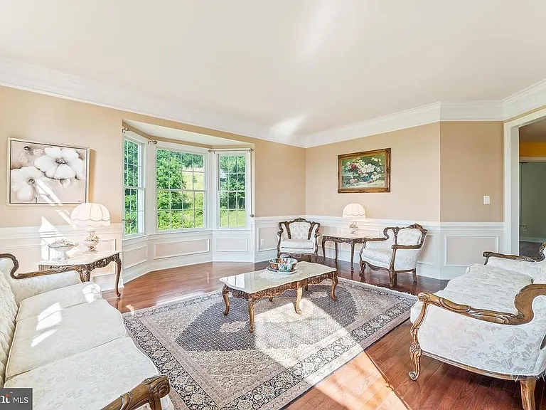 15000 Barlow Dr — Photo 6