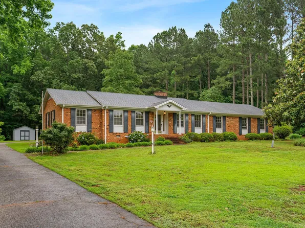 6909 Hickory Dr, Raleigh, NC 27603