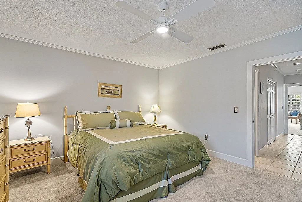 2 bed, 2.0 bath, 1701 sqft, $2,500 — Photo 2
