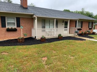 165 Deerwood Dr, Lynchburg, VA 24502