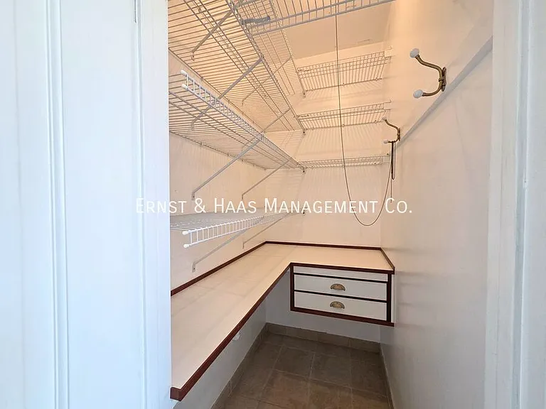 9497 Foster Rd — Photo 26