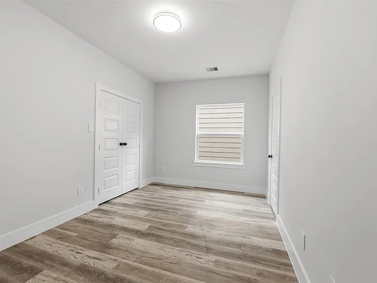 892 Paul Quinn St — Photo 17