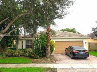 2022 NE 4th Ct, Homestead, FL 33033