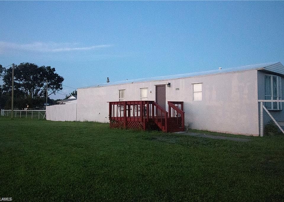 1st image of 19781 Woodbridge Ln