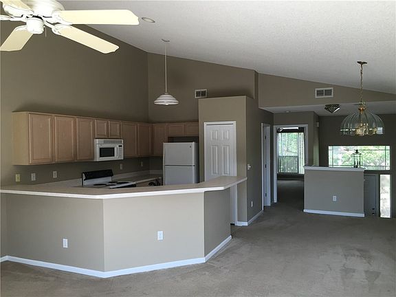 3rd image of 2242A 1st Ave
