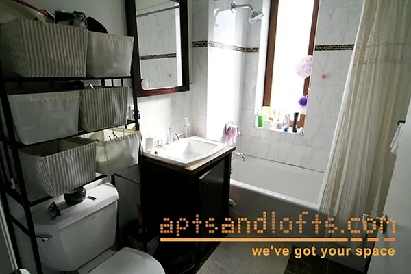 Rented by aptsandlofts.com | media 13