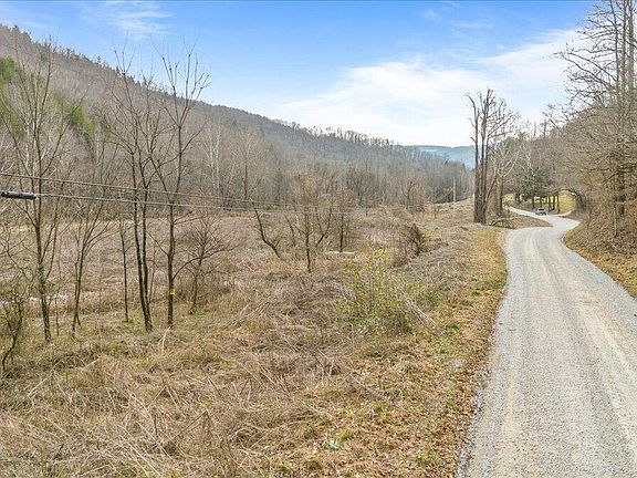 2nd image of Smokey Creek Rd