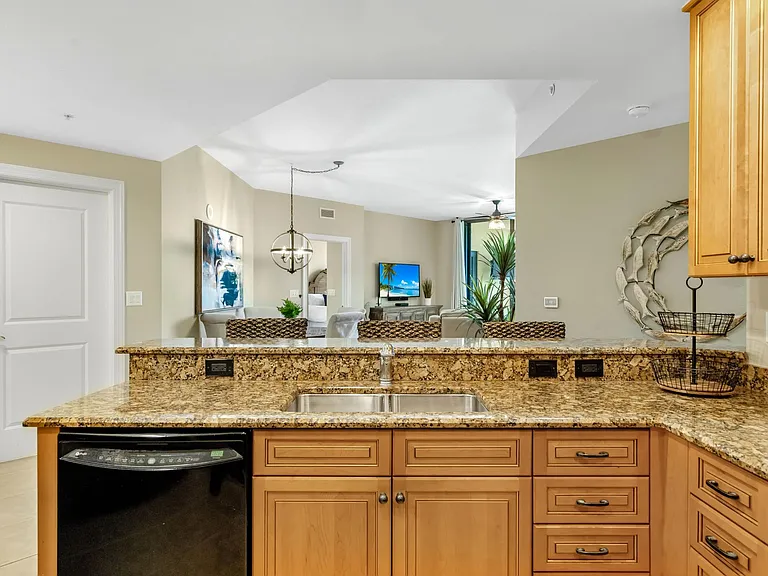 5793 Cape Harbour Dr #520 — Photo 11
