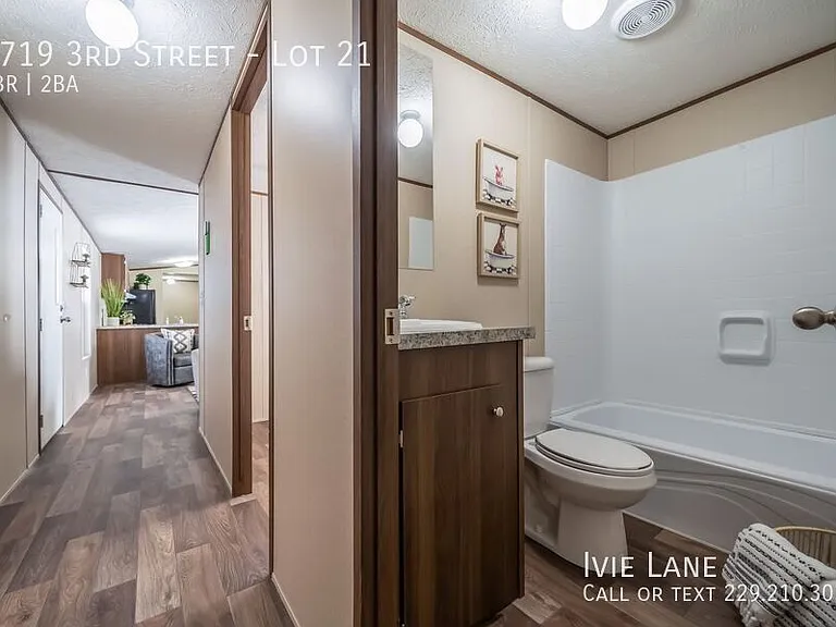 2719 3rd St #21 — Photo 34