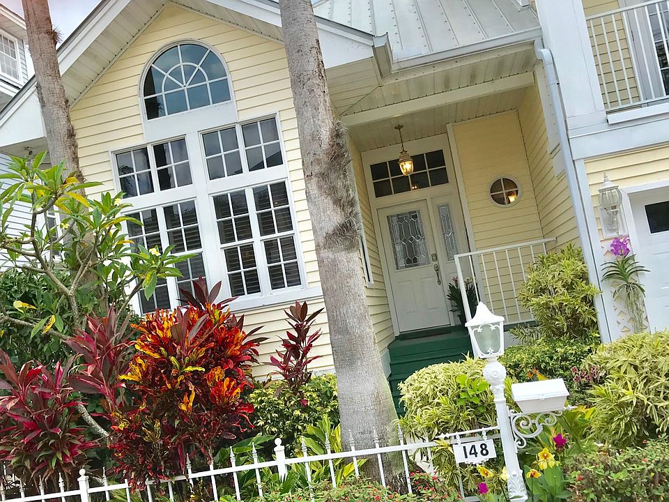 Front of house entry. 