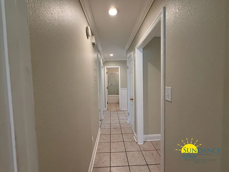 48 Poulton Dr — Photo 11