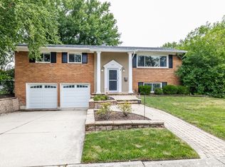 846 E Baldwin Rd, Palatine, IL 60074