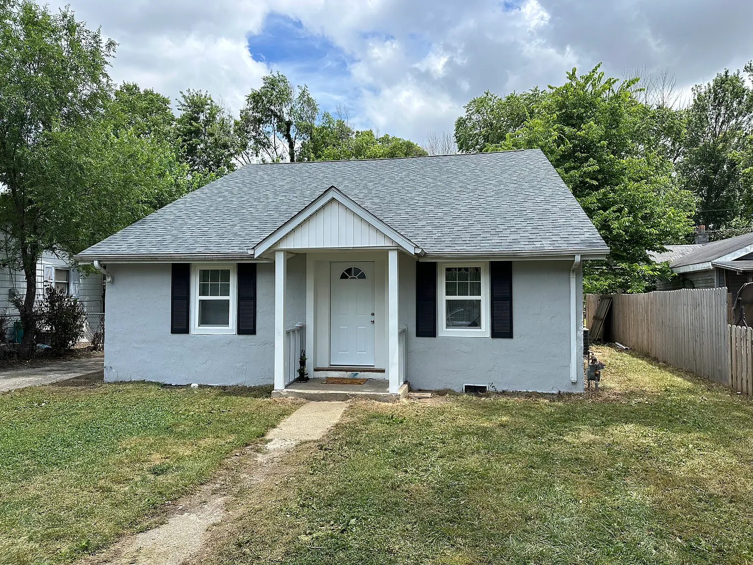 4 bed, 1454 sqft, $1,650 — Photo 1