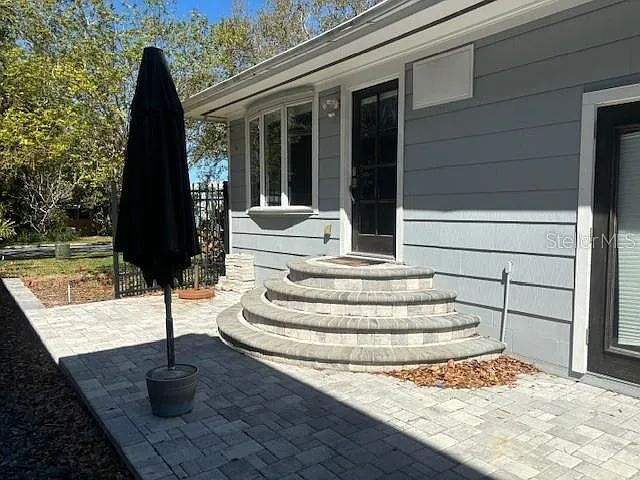 559 Chicago Ave — Photo 31