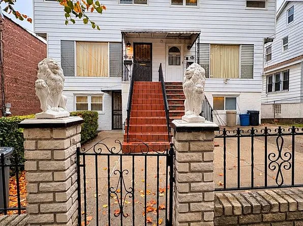 3927 Hill Ave, Bronx, NY 10466