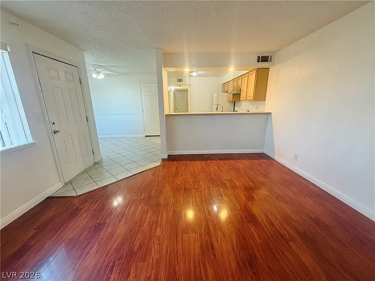 4264 Tara Ave #1A — Photo 4