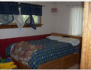 5th image of 304 S Clark St