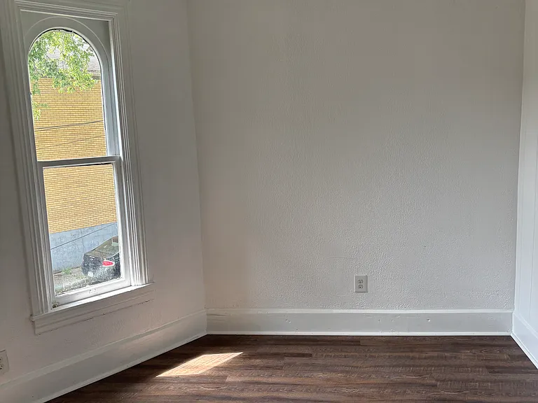 337 Market St #2 — Photo 4