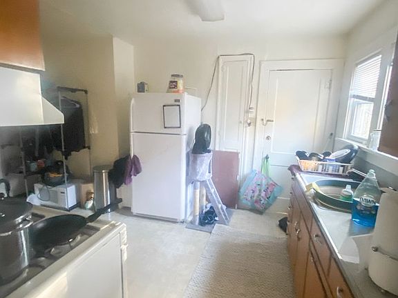 3rd image of 708 N Chauncey Ave #A