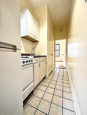 4th image of 274 W 119th St APT 1C