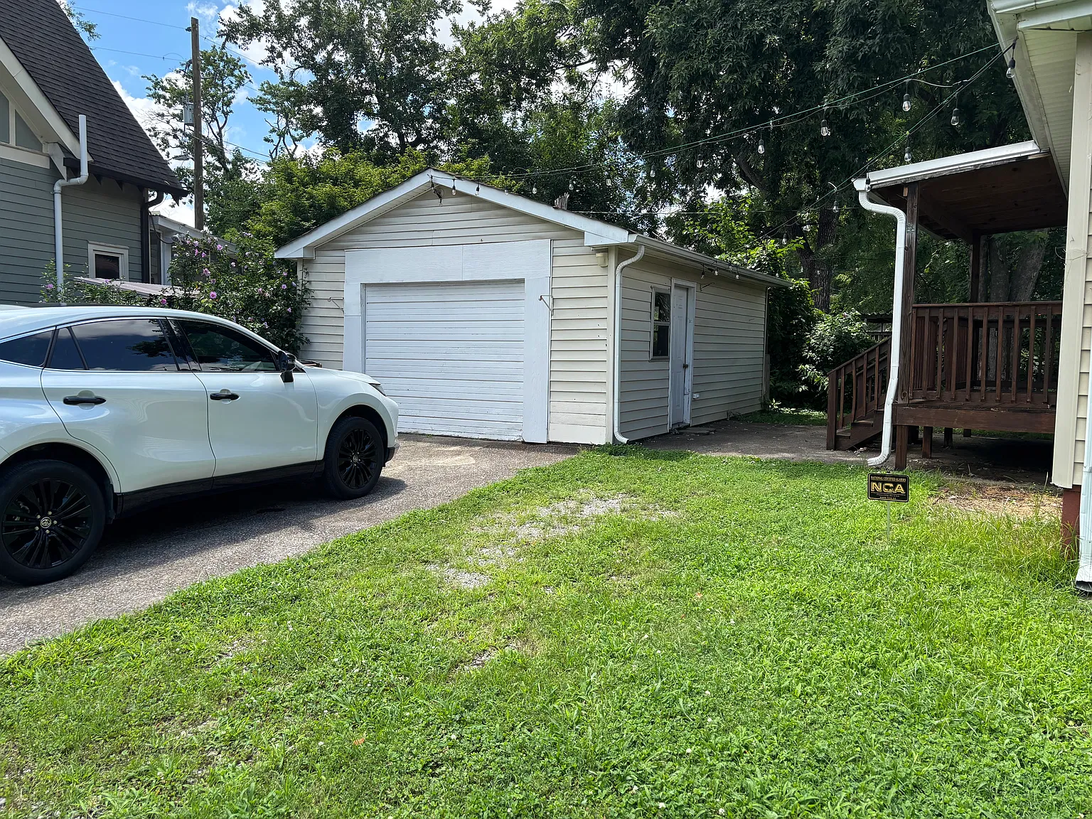 3 bed, 1200 sqft, $2,100 — Photo 3